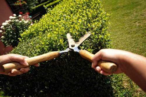 Safe and flexible payment options for Gardeners Wood Green services